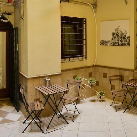Hébergement de vacances Lover's Palace - Luxurious In Center Of *