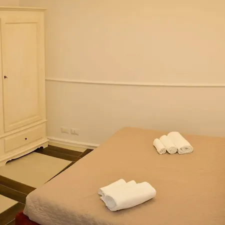 Lover's Palace - Luxurious In Center Of Hébergement de vacances Rome